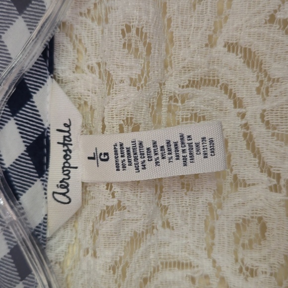 Mid 2k Aeropostale top - Picture 2 of 6